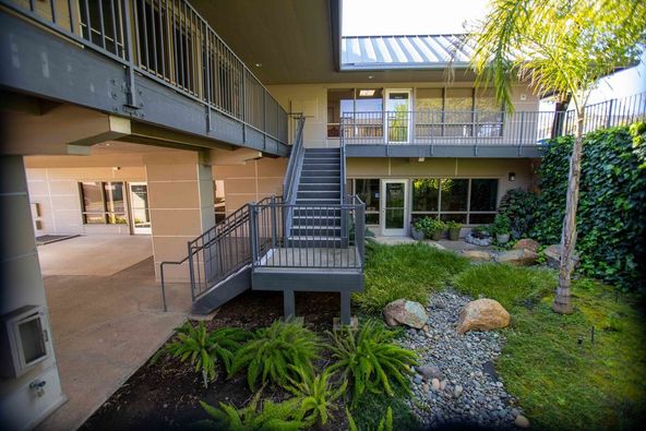 1388 Court St, Redding, CA 96001